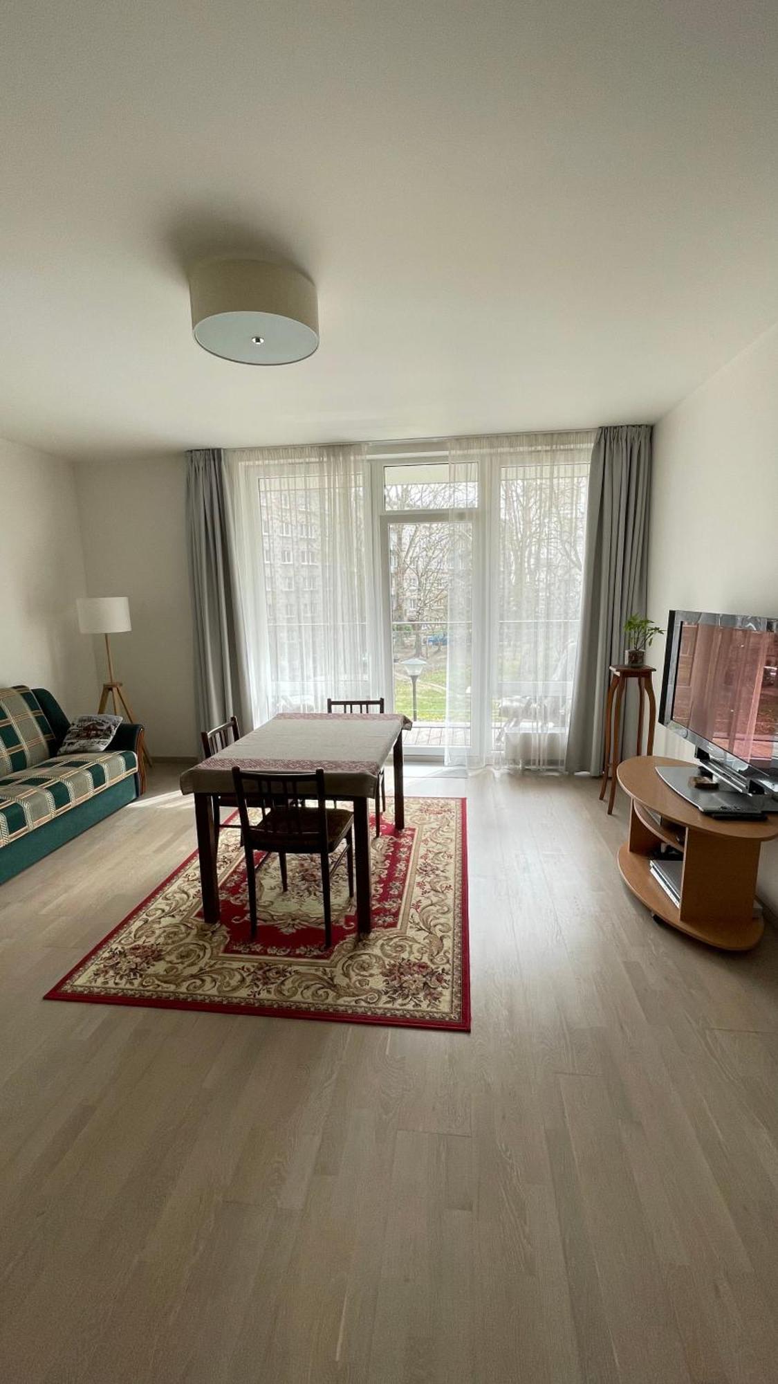 Hugo Apartment & Parking Riga Esterno foto